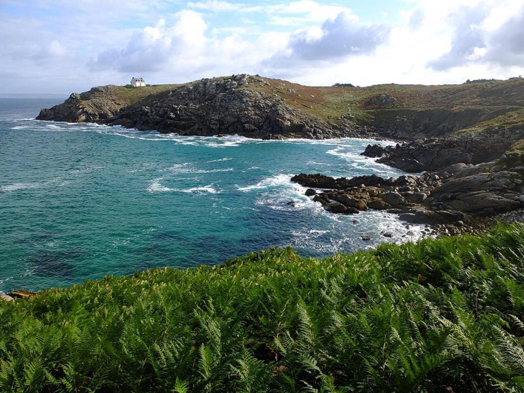 Au Calme A 10Mn Des Baies De Douarnenez Et Audierne Avec Cuisine A Disposition Mahalon Eksteriør billede