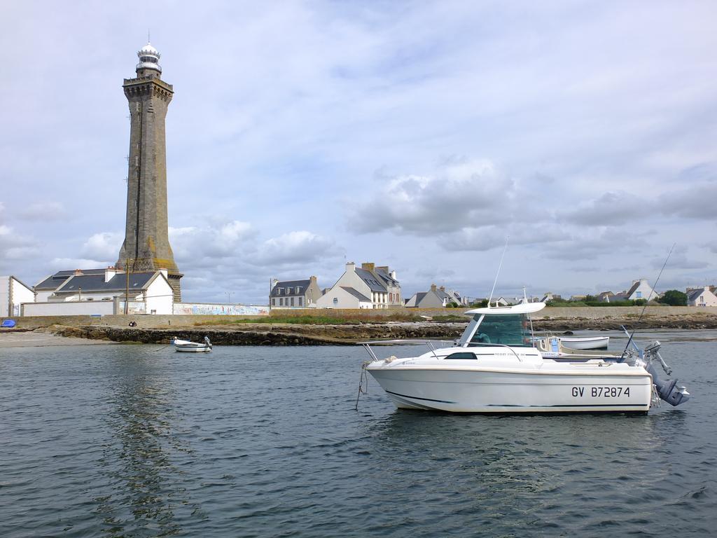 Au Calme A 10Mn Des Baies De Douarnenez Et Audierne Avec Cuisine A Disposition Mahalon Eksteriør billede