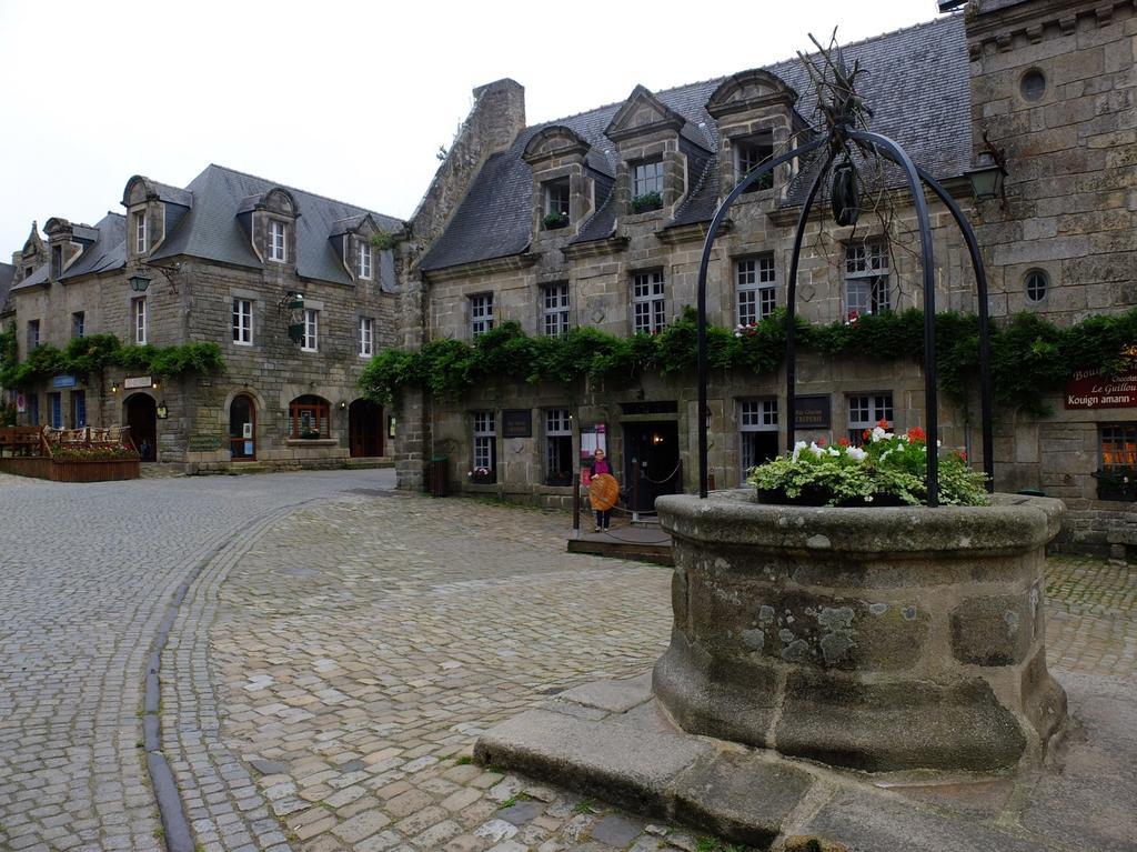Au Calme A 10Mn Des Baies De Douarnenez Et Audierne Avec Cuisine A Disposition Mahalon Eksteriør billede